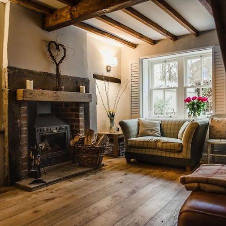 1800 Period Grade 2 Listed Cottage Addingham Екстериор снимка