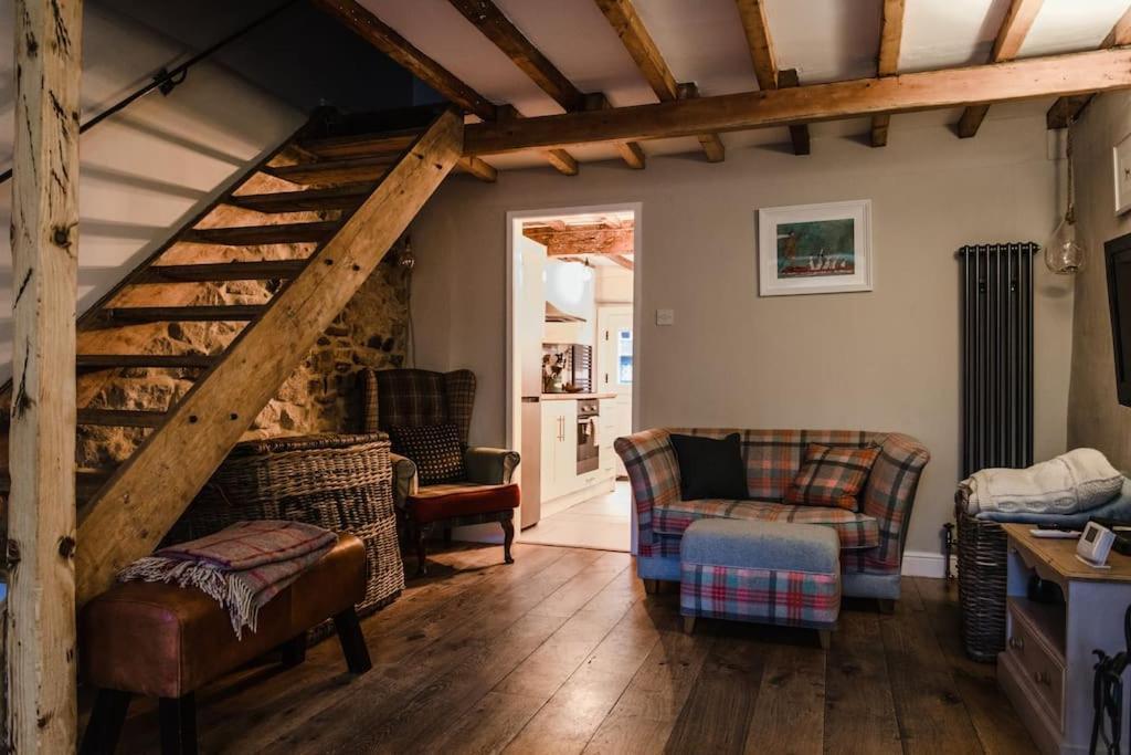1800 Period Grade 2 Listed Cottage Addingham Екстериор снимка