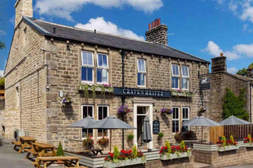 1800 Period Grade 2 Listed Cottage Addingham Екстериор снимка